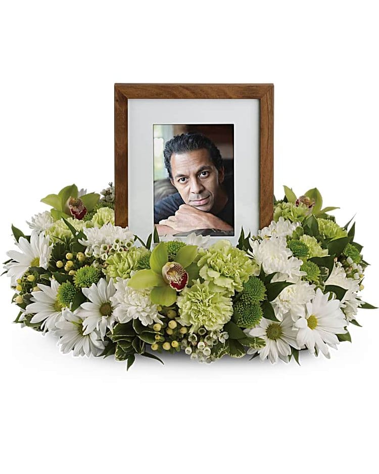 UW-Green and White - Image 1